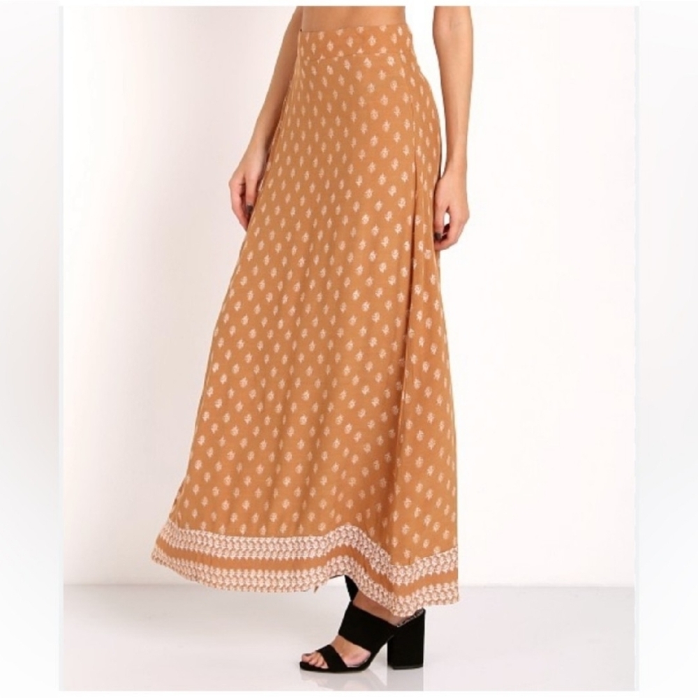 Elegant Tan Maxi Skirt